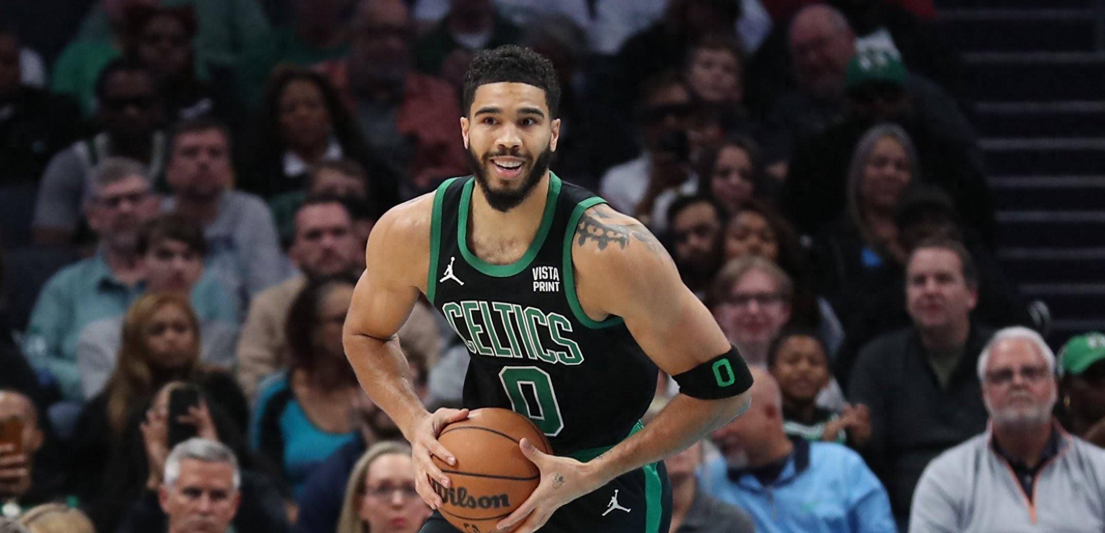 巴西大名单：维尼修斯领衔，法比尼奥、罗克回归，内马尔无缘（巴西新一期大名单出炉：维尼修斯压阵，法比尼奥与罗克回归，内马尔落选）