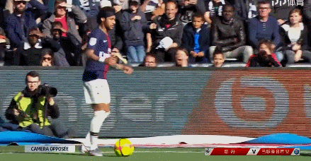 安帅：谈内马尔就像谈其他球员一样，我不欠任何人任何东西（安切洛蒂：讨论内马尔与其他球员无异，我不欠任何人任何东西）