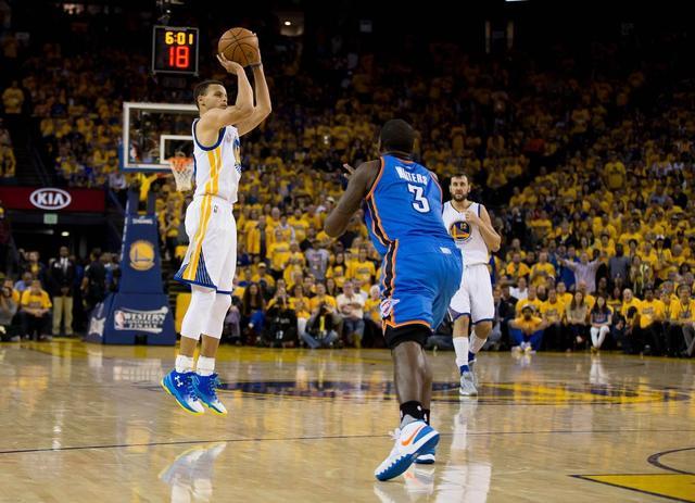 替补球员关键时刻破门逆转比赛（替补奇兵关键一击助队完成逆转）