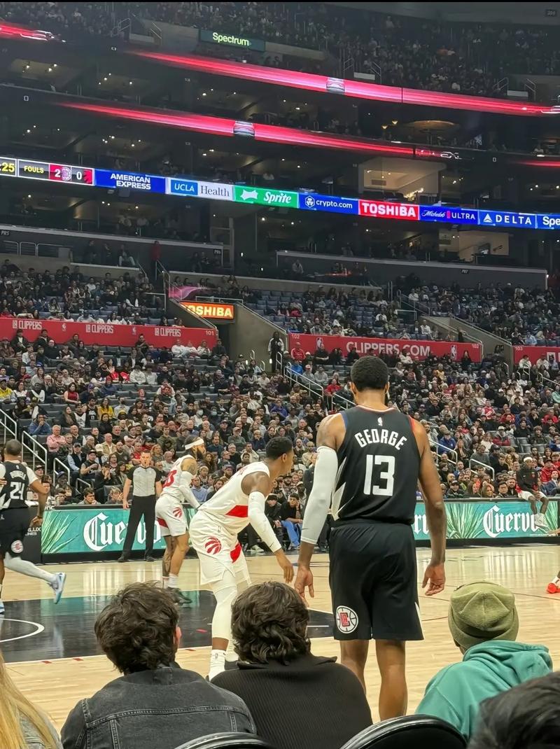 官方：贝西克塔斯声明炮轰裁判，敦促足协尽快处罚黑哨（贝西克塔斯官方发声抨击裁判，催促足协尽快惩处黑哨）