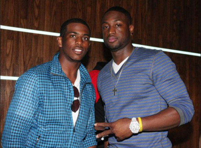 NBA：湖人险胜火箭 詹姆斯砍下38分（NBA：湖人惊险力克火箭，詹姆斯轰下38分）