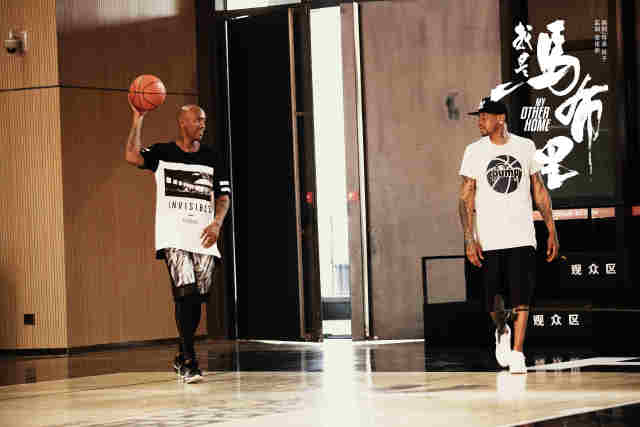 尹鸿博：伤病彻底击垮了我，自己只剩一颗狂跳却无能为力的心（尹鸿博：被伤病击溃，心仍狂跳却无力回天）