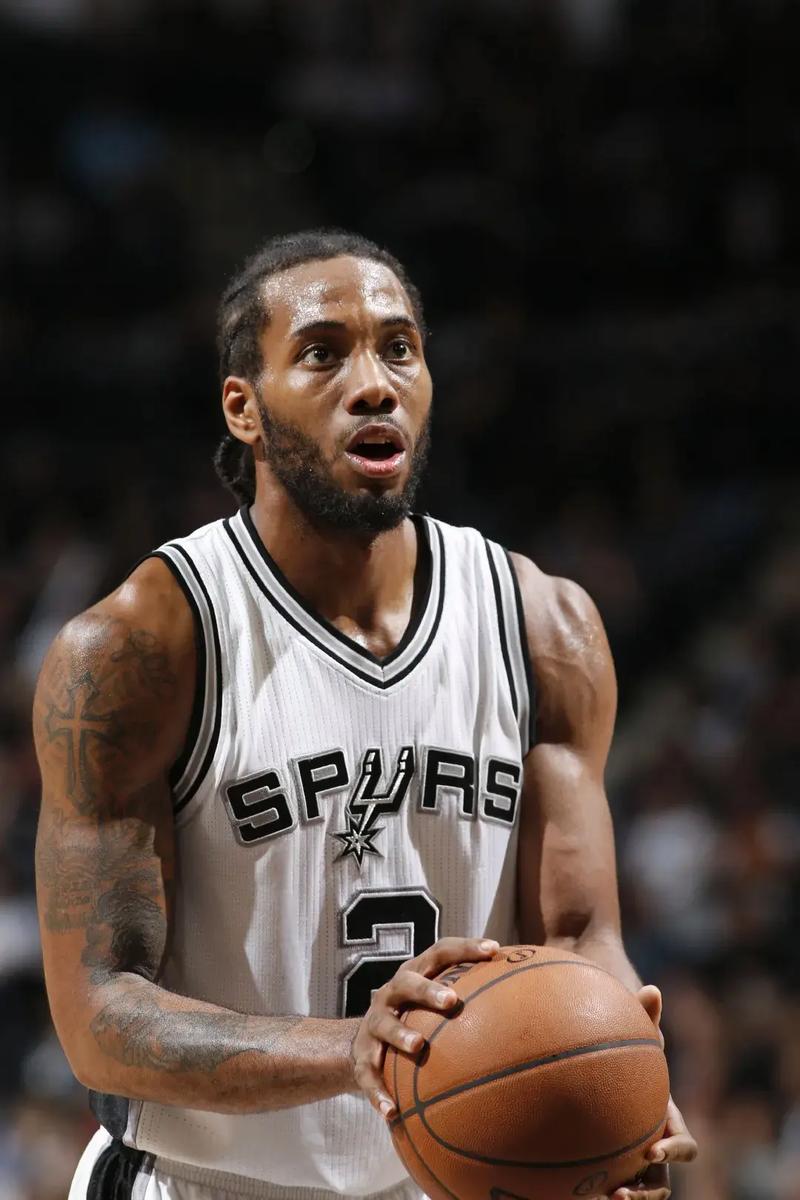 雄鹿内线统治令对手无解（雄鹿禁区碾压 对手无计可施）