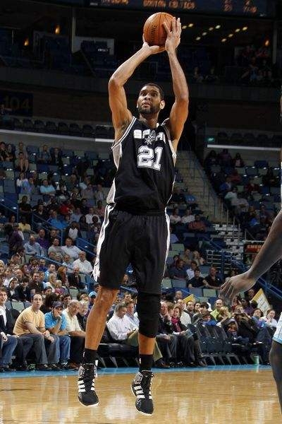 传记作者：莱万曾不满哈维的训练，他在波兰和拜仁都曾施压换帅（传记作者曝：莱万不满哈维训练，曾在波兰与拜仁施压促成换帅）