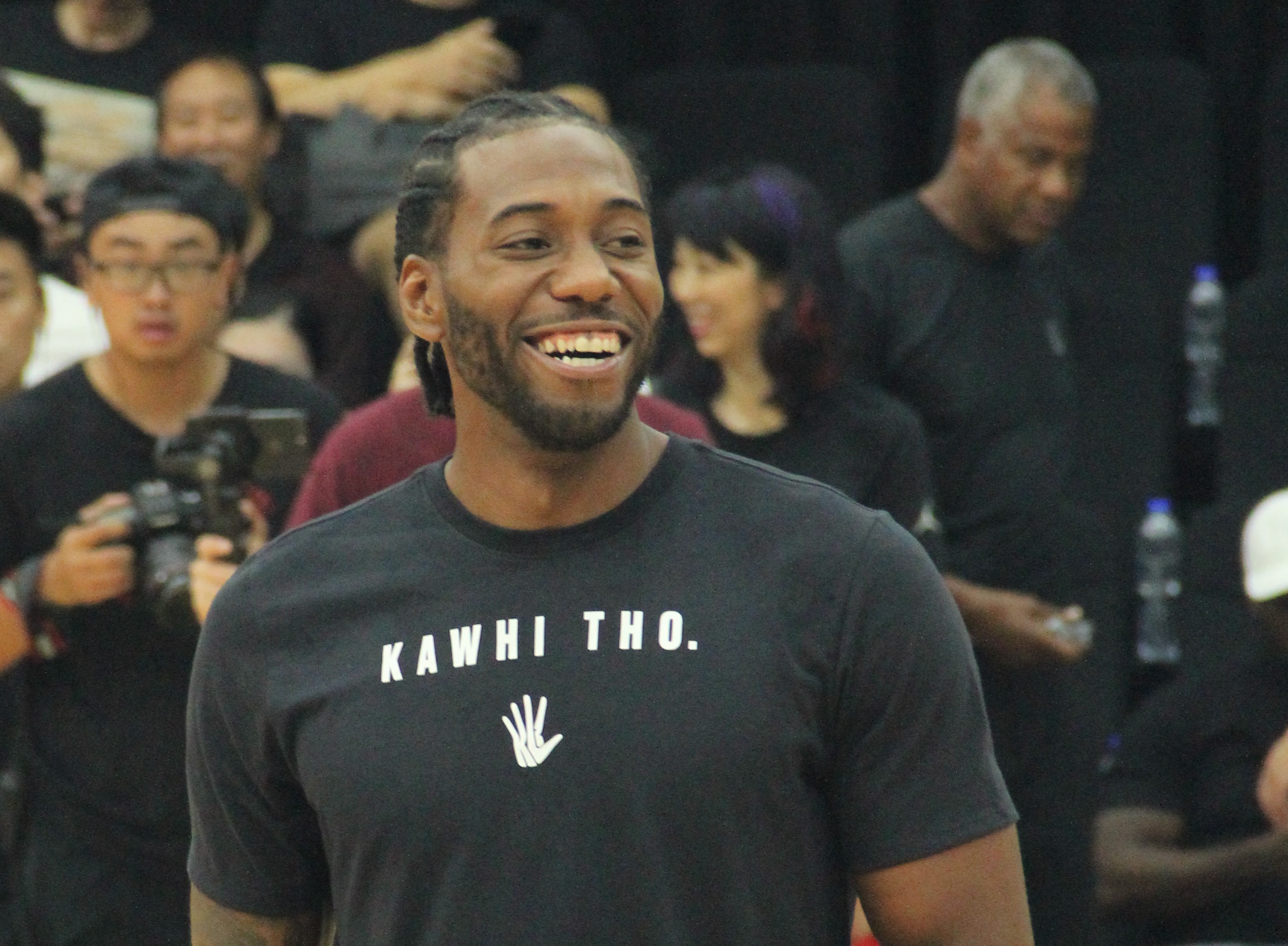 世界杯分组揭晓悬念丛生（世界杯分组出炉，悬念升级）