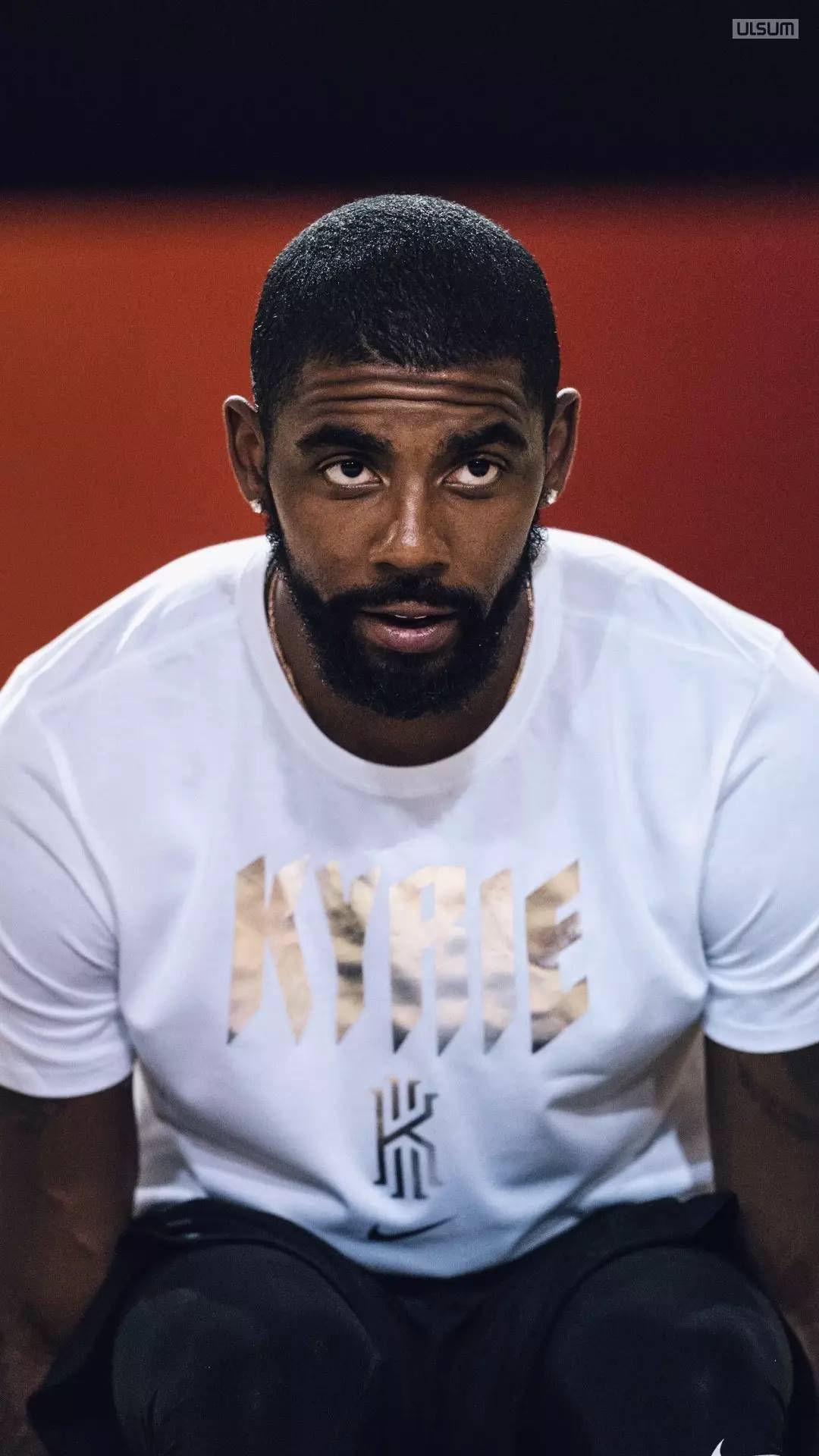 封神！62岁穆帅2射正绞杀64%控球，皇马决定欧冠生死？（62岁穆帅神级逆袭：2次射正克制64%控球，皇马将左右欧冠生死？）