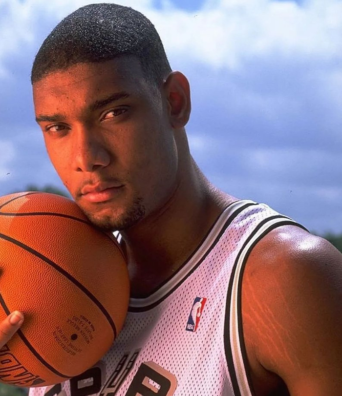 卡佩罗：市场有好中锋英超会出手，然后是西甲最后才轮到意甲（卡佩罗：若市场出现优质中锋，英超先出手，西甲其后，意甲最后）