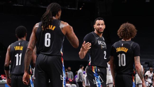 英超前瞻：阿森纳近十轮不败领跑，布伦特福德客场两连败（英超前瞻：阿森纳十轮不败登顶，布伦特福德客场遭两连败）