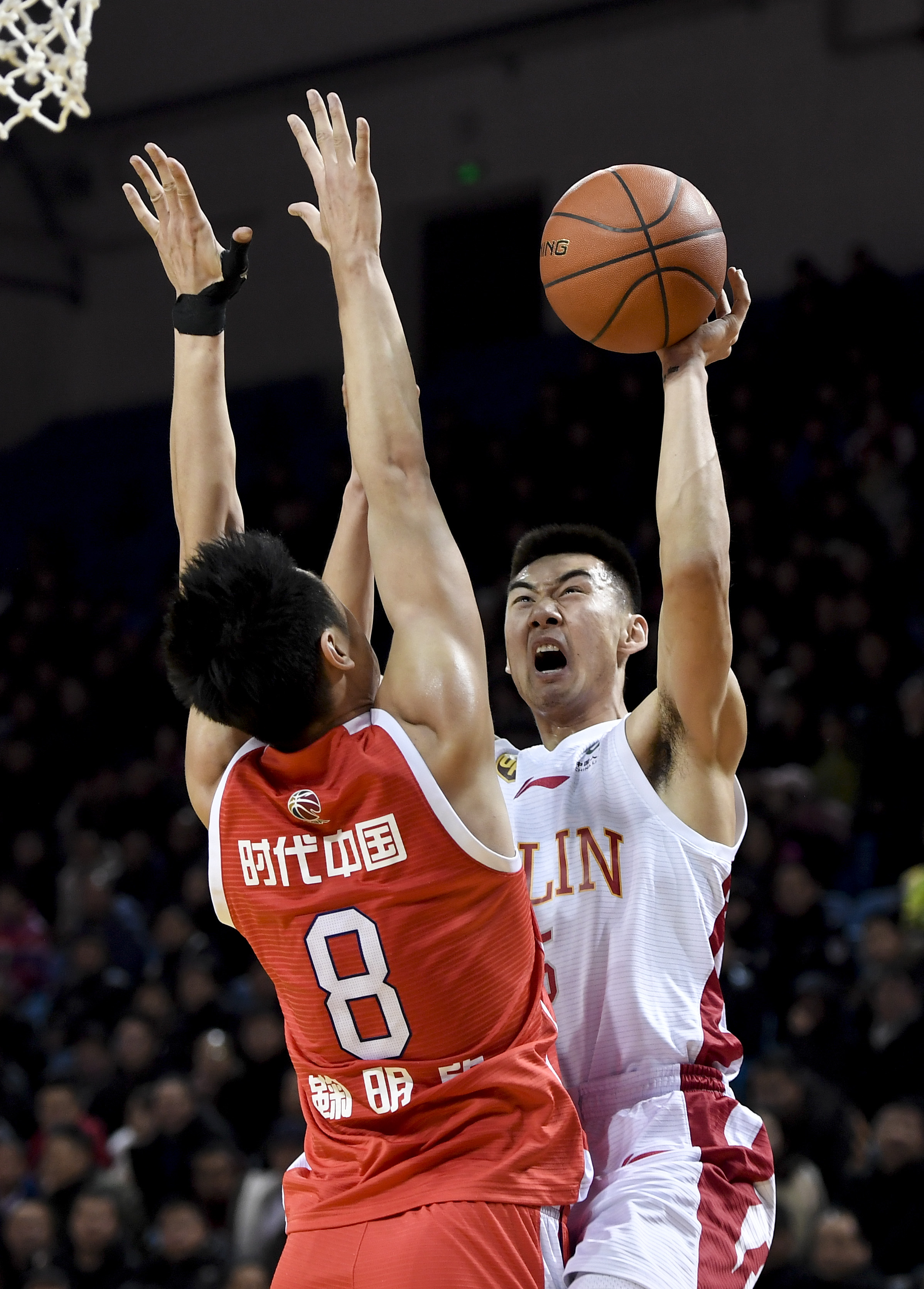 乔·科尔：切尔西需经验球员应对不稳定表现（乔·科尔：切尔西应倚重老将应对状态起伏）